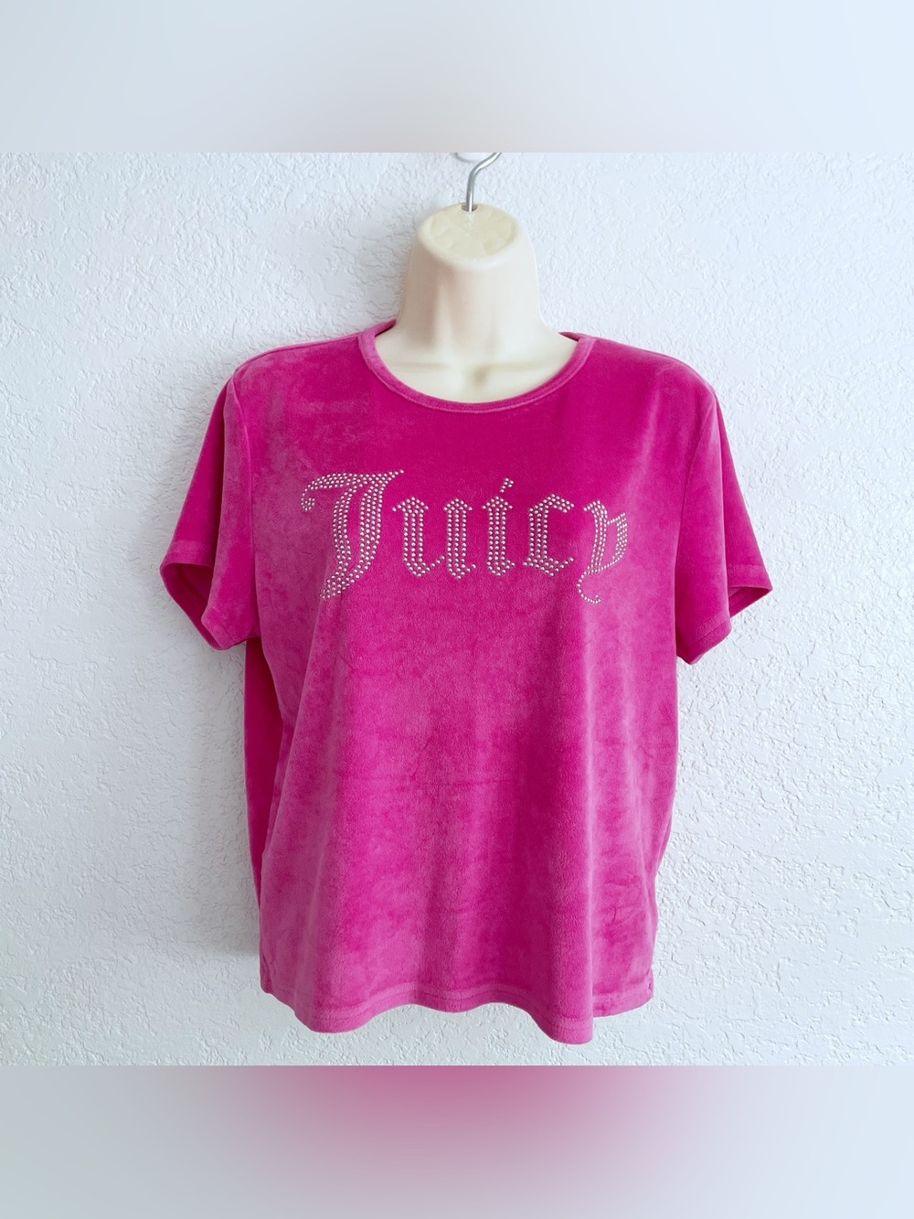 Juicy Couture Pink Velour Rhinestone Logo Tee XL Y2K Bratz Pop Princess McBling
